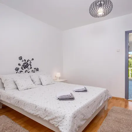 Gorgeous In With Wifi Appartement