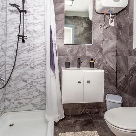 Gorgeous In With Wifi Appartement