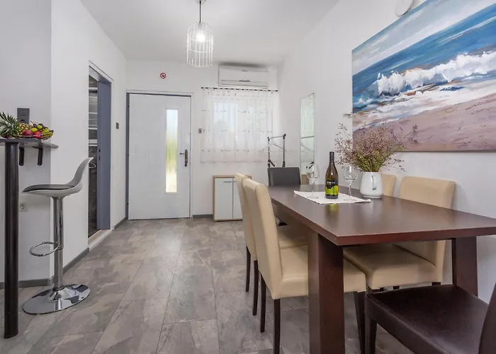 Awesome In With Wifi Apartment *